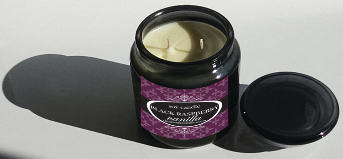 Apotho Soy Candle in Blackraspberry Vanilla