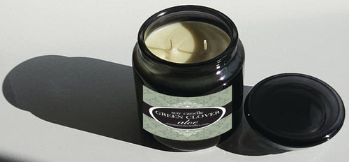 Apotho Soy Candle in Green Clover & Aloe